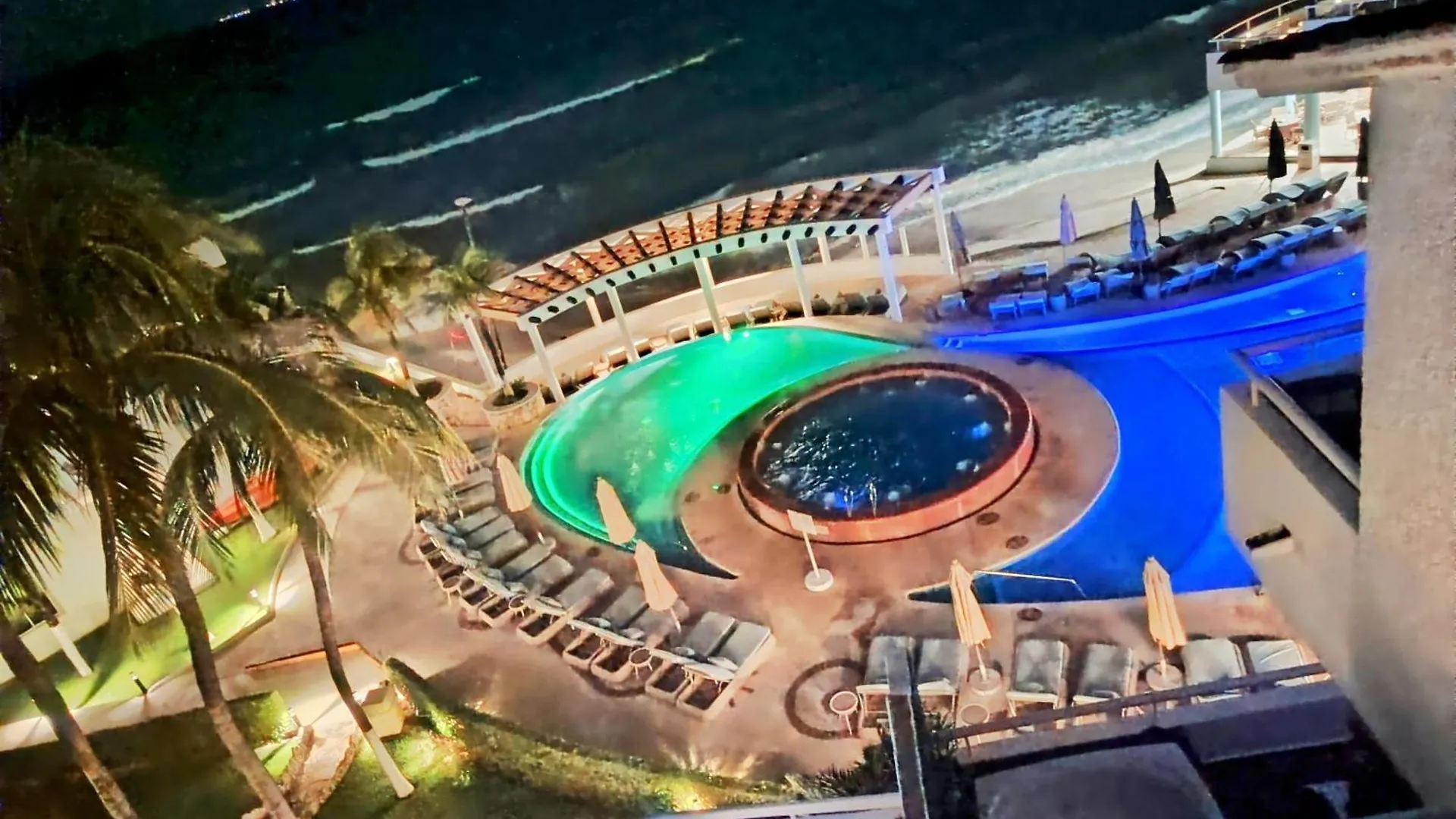 Sunset Fishermen Beach & Spa Resort 신데 델 카르멘